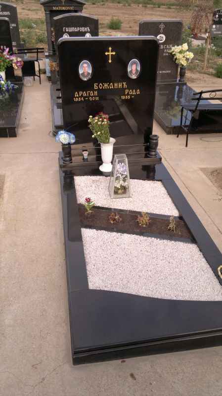 Gravestones model 41